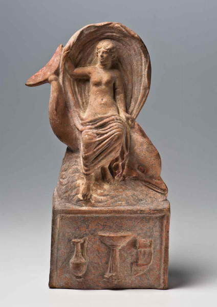 Aphrodite auf einem Delphin