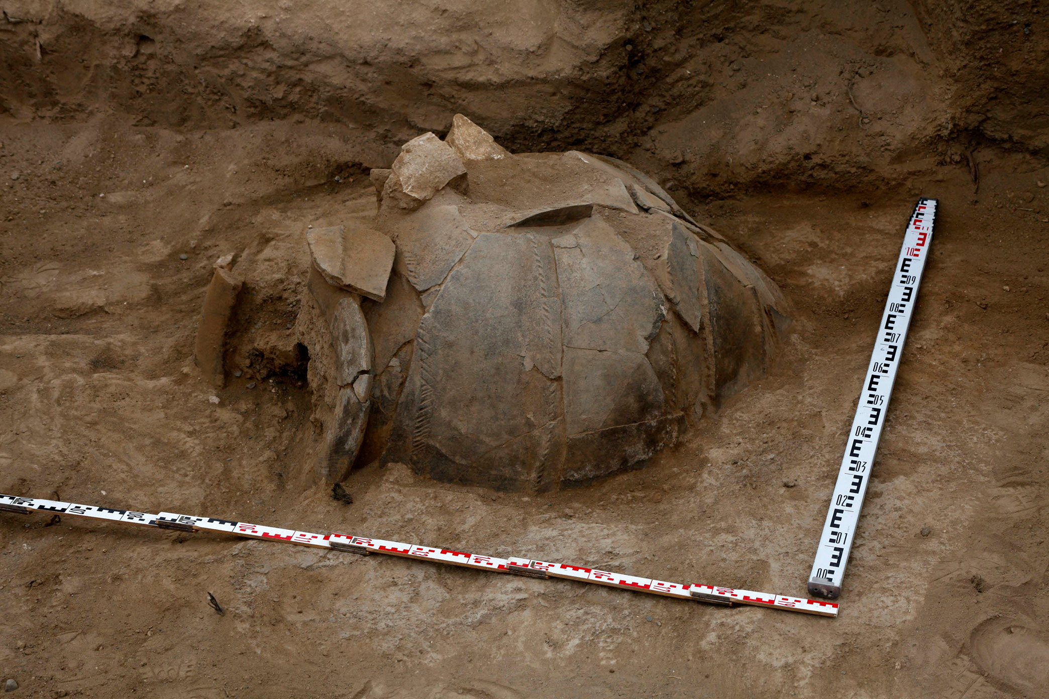 Pithosbestattung, Befund, 2015