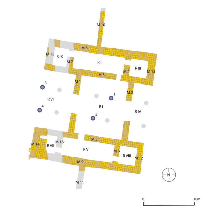 Grundriss des Propylons mit einbindenden Mauern, die den Paradeisos einfassen (Plan: M. Gütte/F. Knauß)