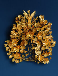 Goldkranz von Armento
Den Kranz erhielt der Wohltäter einer Stadt in Süditalien für seine Verdienste, 325–300 v. Chr.